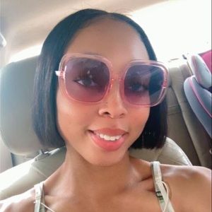 Meet your Posher, Tayler